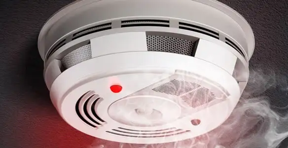 Installed smoke detector providing reliable fire detection in Sarasota, FL