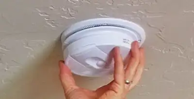 Smoke detector installation service ensuring home safety in Sarasota, FL